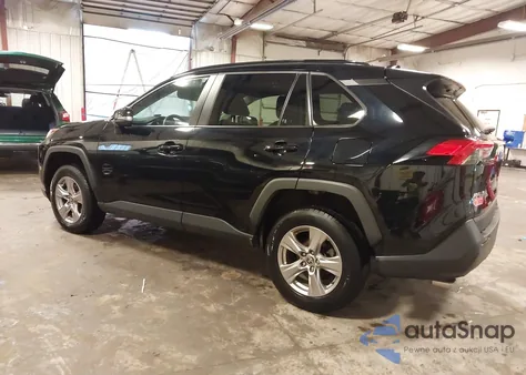 2022 Toyota Rav4 Xle z USA, uszkodzony, nr VIN 2T3P1RFV7NW277282